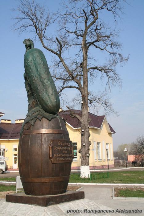 Странные, интересные, забавные памятники