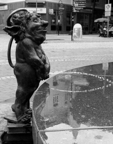 pee-troll.jpg